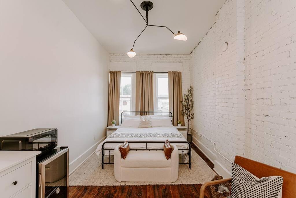 East Main Lofts - Farmhouse 204 Медисън Екстериор снимка
